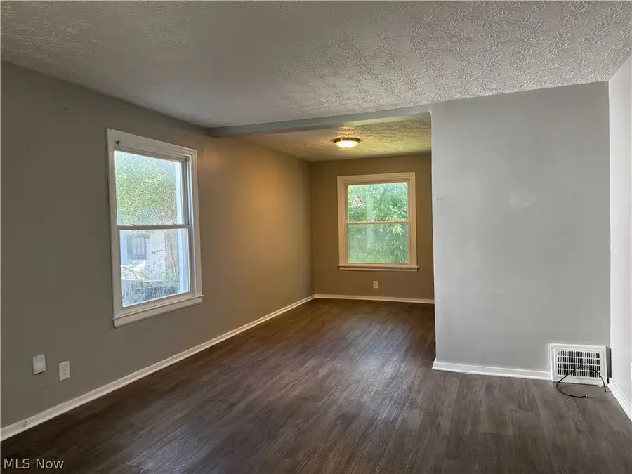 1539 Babbitt Road, Euclid, OH 44132 - #3