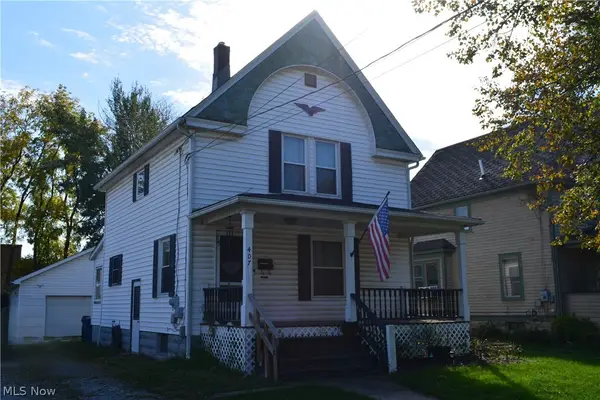 407 W Herrick Avenue, Wellington, OH 44090