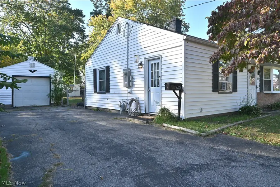 1025 Thayer Avenue, Ashtabula, OH 44004 - #3
