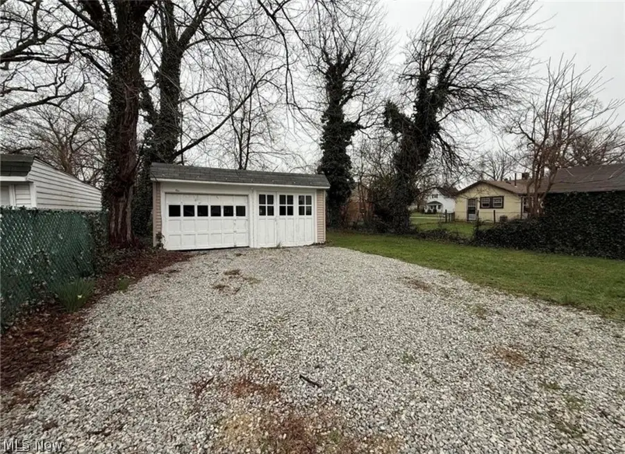 747 Brownell Avenue, Lorain, OH 44052 - #2
