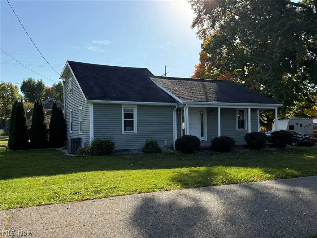 456 Beucler Nw Avenue, Bolivar, OH 44612 - #1