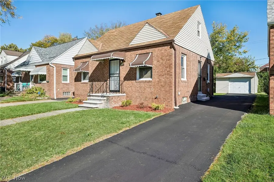 4097 E 154th Street, Cleveland, OH 44128 - #2