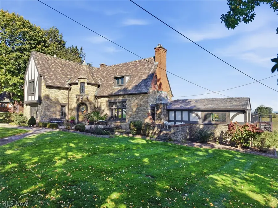 826 E Schaaf Road, Brooklyn Heights, OH 44131 - #3