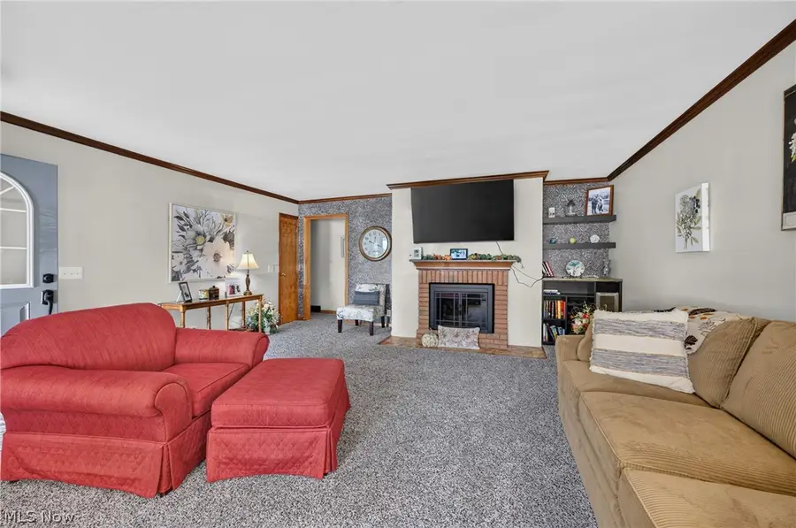 408 E 18th Street, Dover, OH 44622 - #3