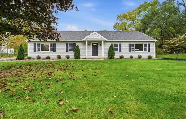 7179 Darrow Road, Hudson, OH 44236
