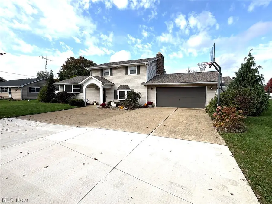 814 Mcdaniel Avenue, Minerva, OH 44657 - #2