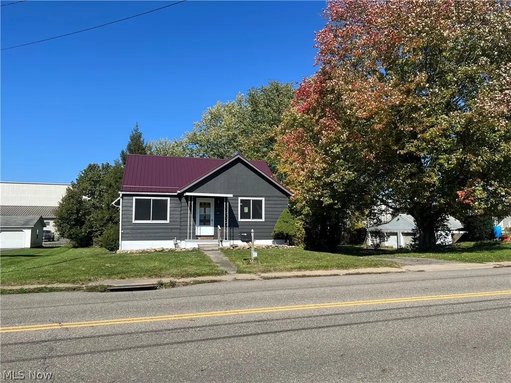 554 E Taggart Street, East Palestine, OH 44413 - #1