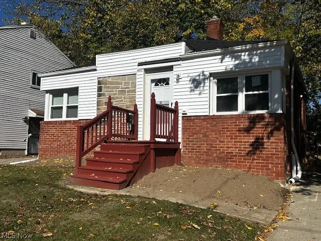 15707 Cloverside Avenue, Cleveland, OH 44128 - #1