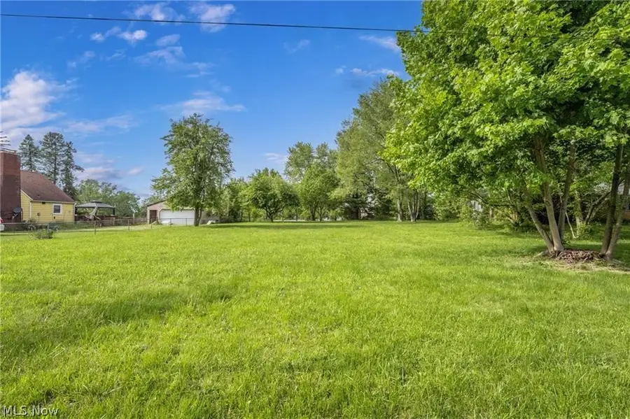 2607 Wise Road, North Canton, OH 44720 - #3