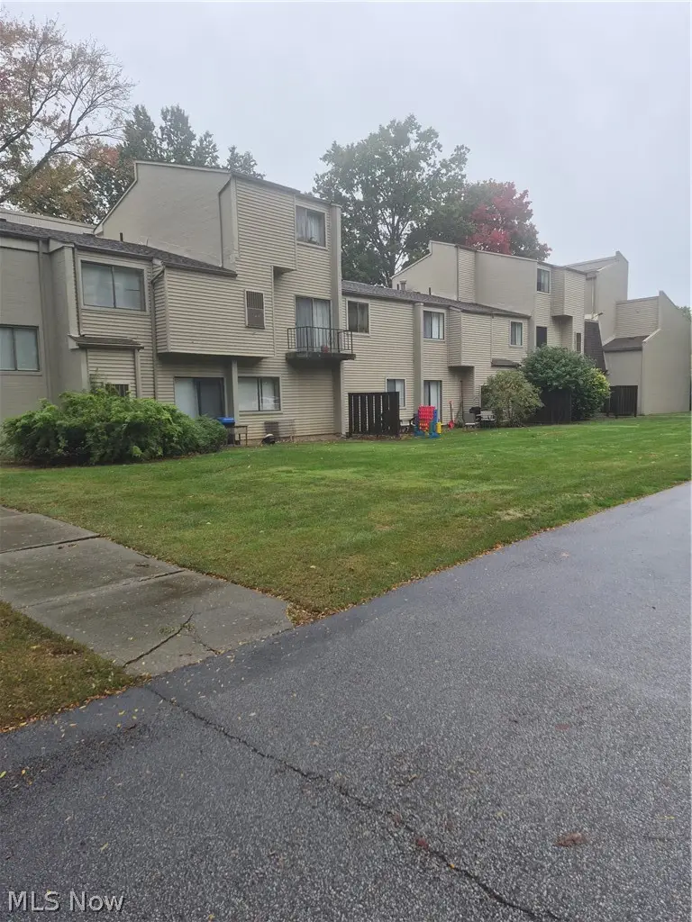 38285 North Lane #105, Willoughby, OH 44094 - #1