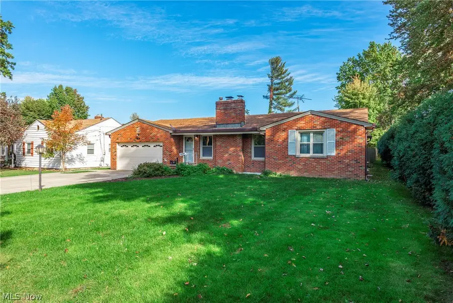 135 Foresthill Drive, Amherst, OH 44001 - #2