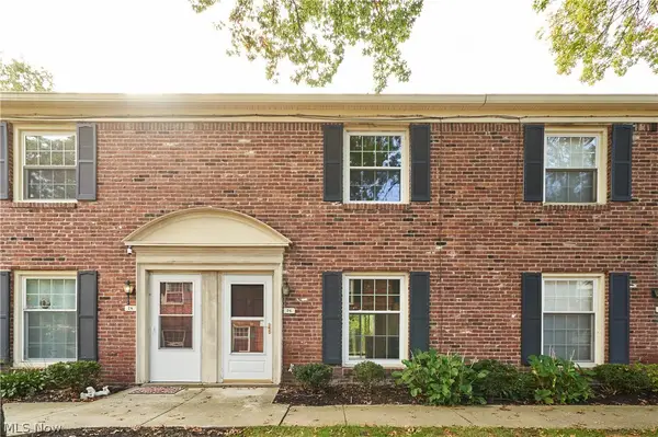 76 Menlo Park Drive, Akron, OH 44313