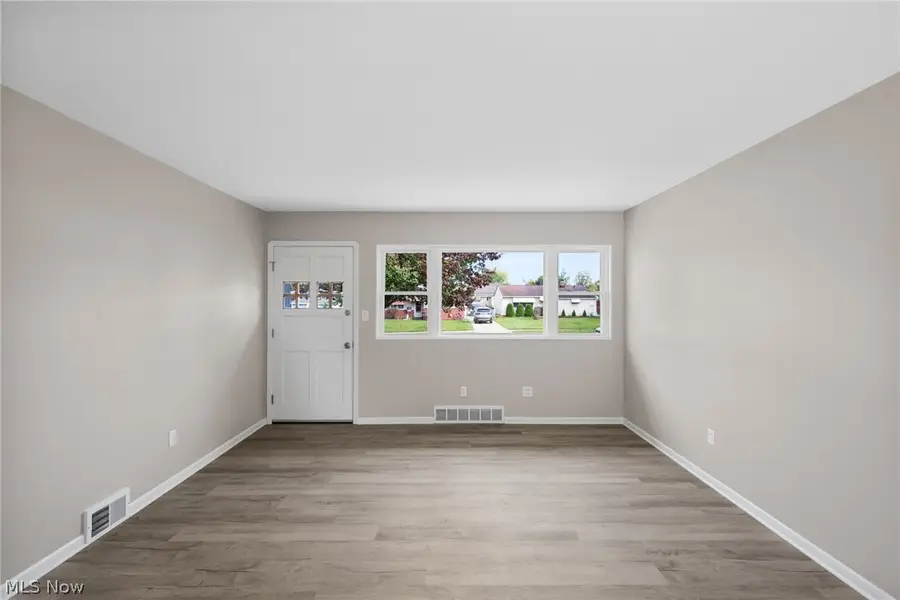 6498 Stonecrest Drive, Brook Park, OH 44142 - #2