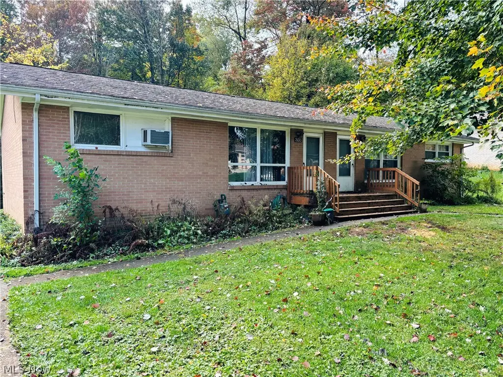 7600 Peyton Nw Street, Massillon, OH 44646 - #1