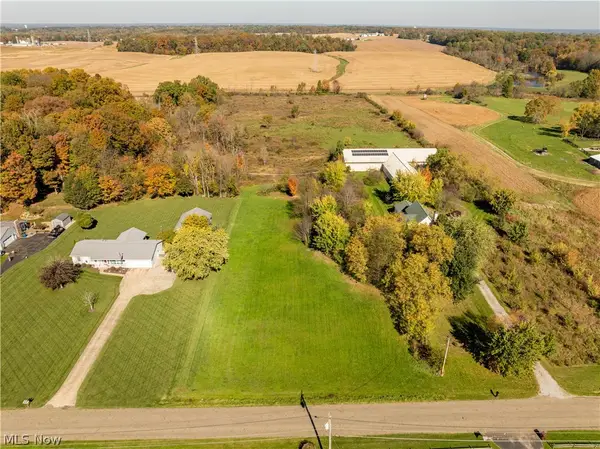 V/L Cenfield Ne Street, Alliance, OH 44601