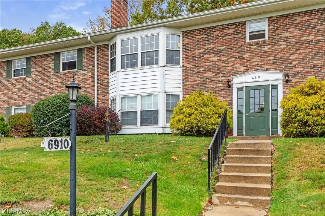 6910 Carriage Hill Drive #204, Brecksville, OH 44141 - #1