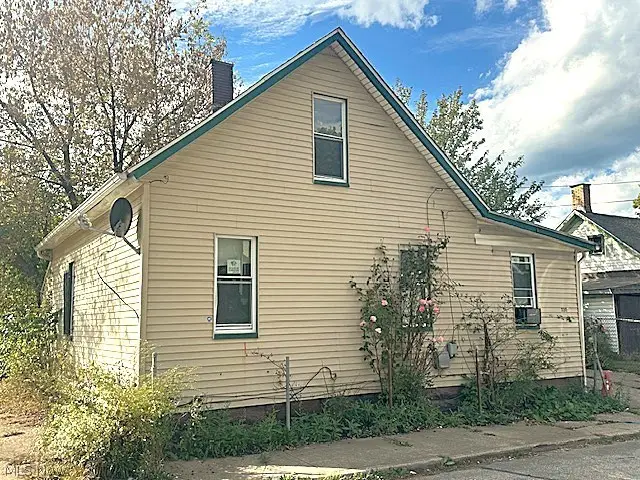 3304 W 34th Street, Cleveland, OH 44109 - #1