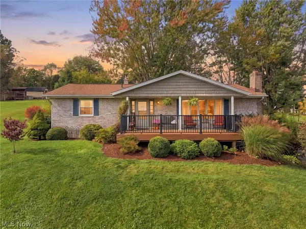 6439 Kemary Sw Avenue, Navarre, OH 44662