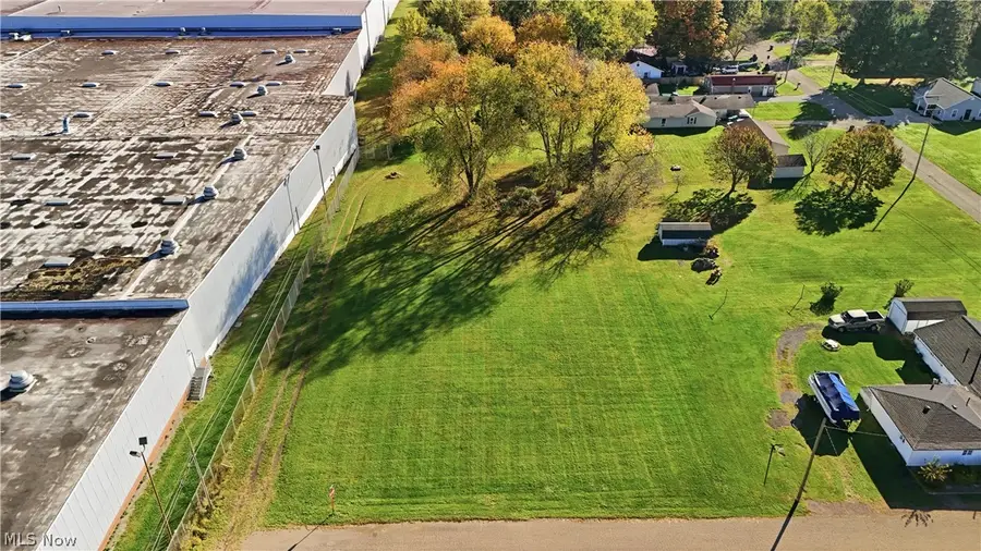 Lindcrest Sw Street, Navarre, OH 44662 - #3
