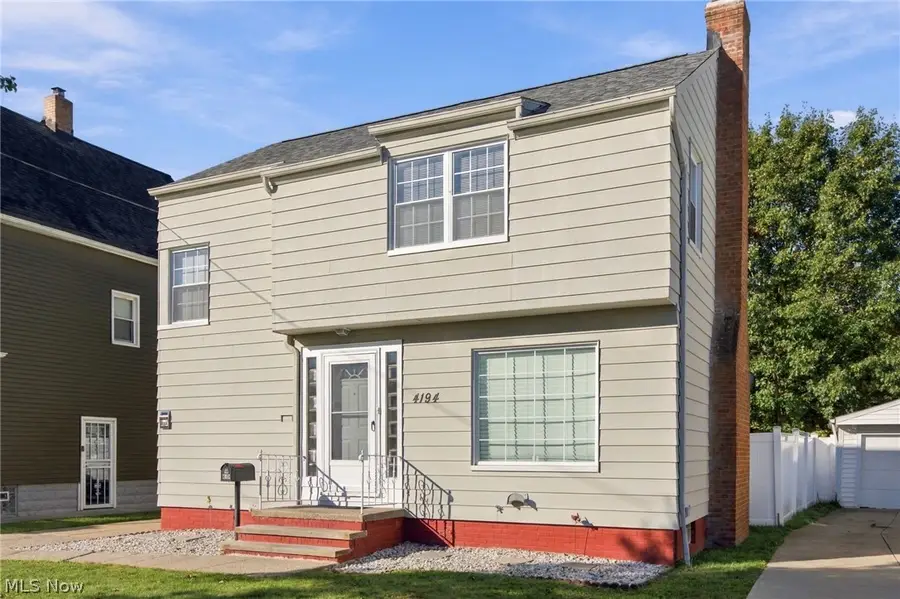 4194 W 59th Street, Cleveland, OH 44144 - #3