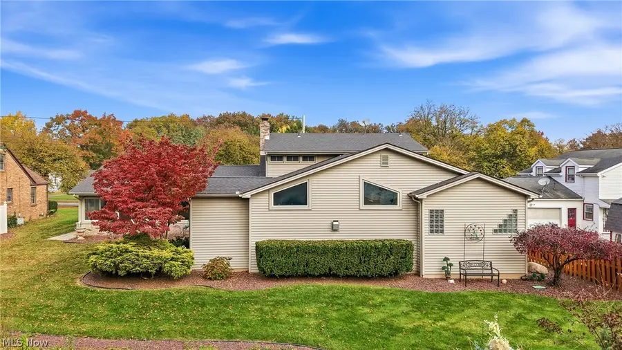 525 Carlotta Drive, Youngstown, OH 44504 - #3