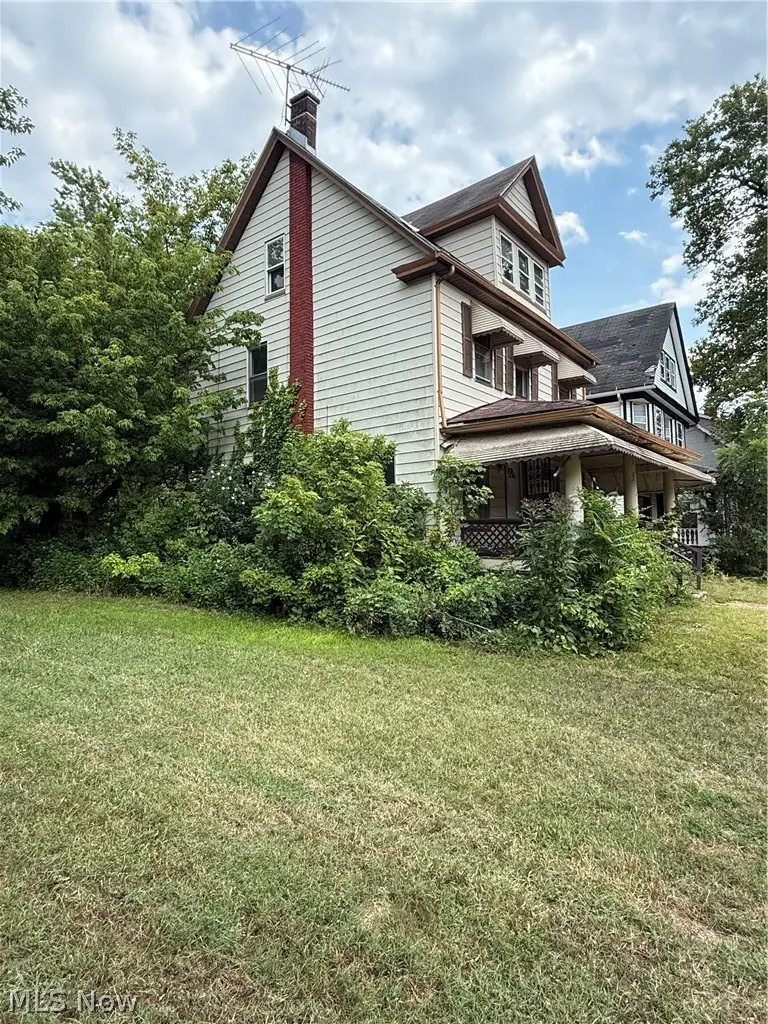 517 E 107th Street, Cleveland, OH 44108 - #3
