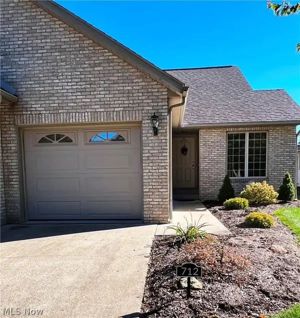 712 Parkview Drive, Dover, OH 44622