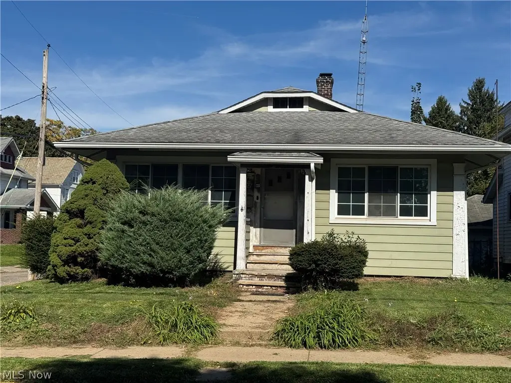 97 W Oxford Street, Alliance, OH 44601 - #1