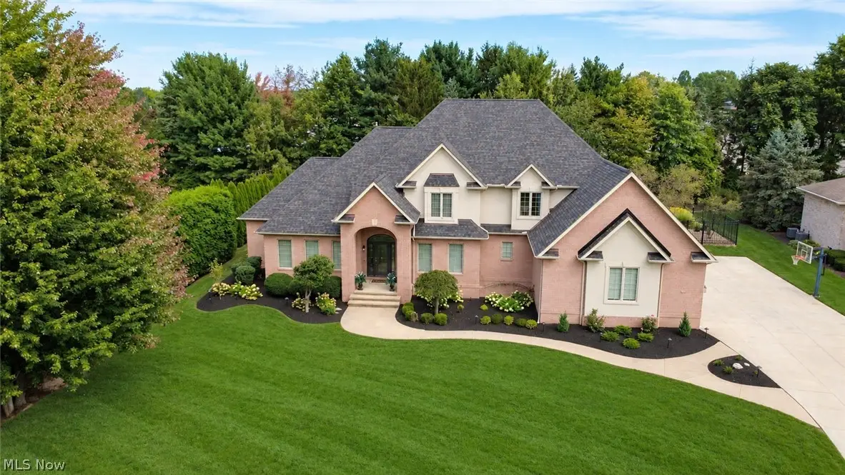 8905 South Street, Warren, OH 44484 - #1