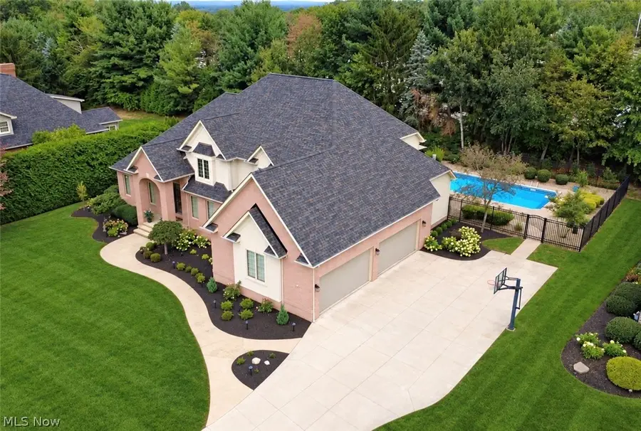 8905 South Street, Warren, OH 44484 - #3