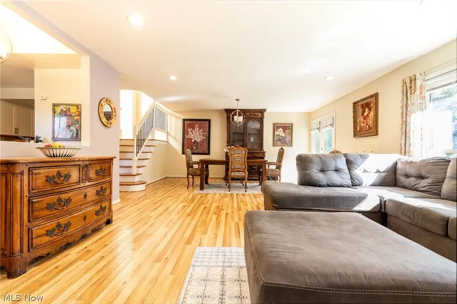 3129 Warrensville Center Road, Shaker Heights, OH 44122 - #3
