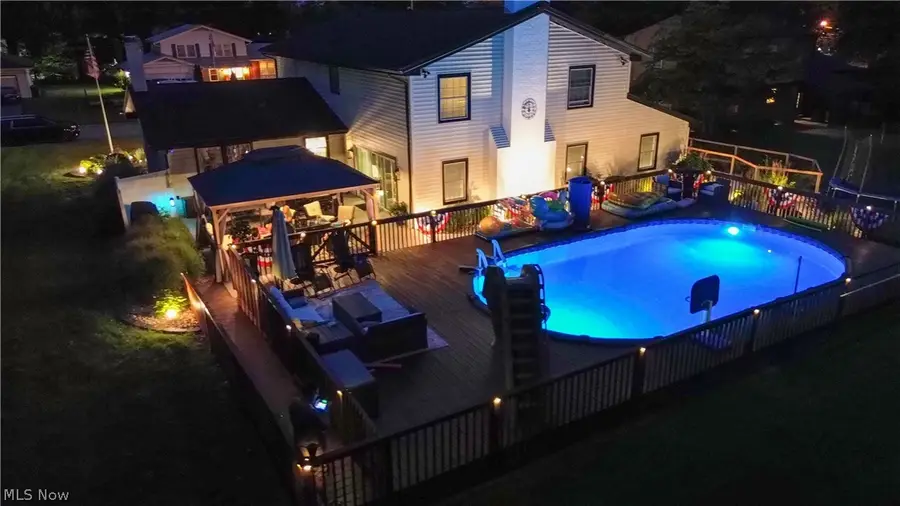 1805 Stonehenge Ne Avenue, Warren, OH 44483 - #3
