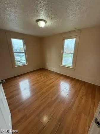 1046 6th Avenue, Akron, OH 44306 - #3
