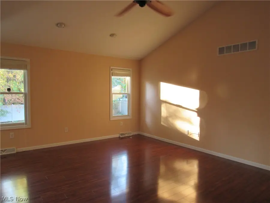 660 Mallard Court, Austintown, OH 44515 - #3