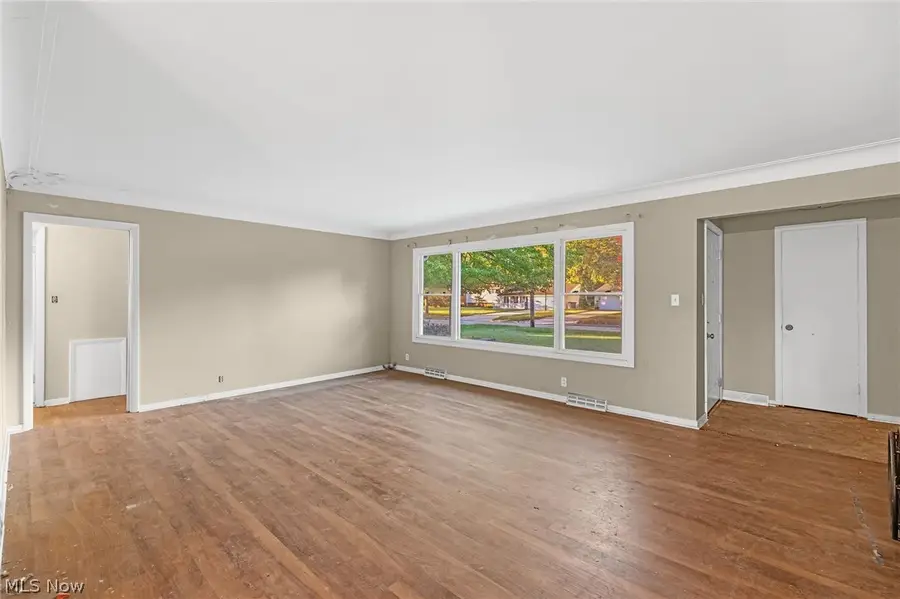 1919 Bremerton Road, Lyndhurst, OH 44124 - #3