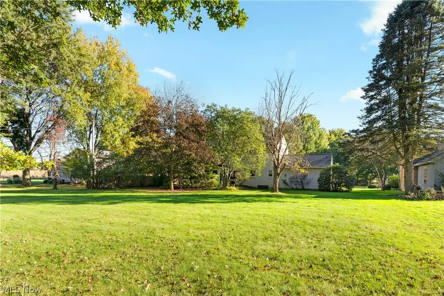 1545 Pinecone Nw Street, North Canton, OH 44720 - #3