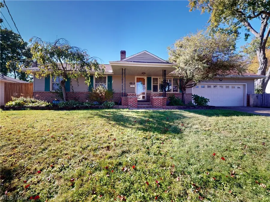 66 Thorlone Avenue, Akron, OH 44312 - #2