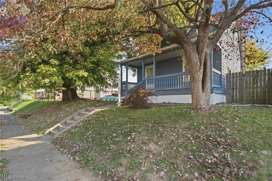 1508 Hammond Sw Avenue, Canton, OH 44706 - #2