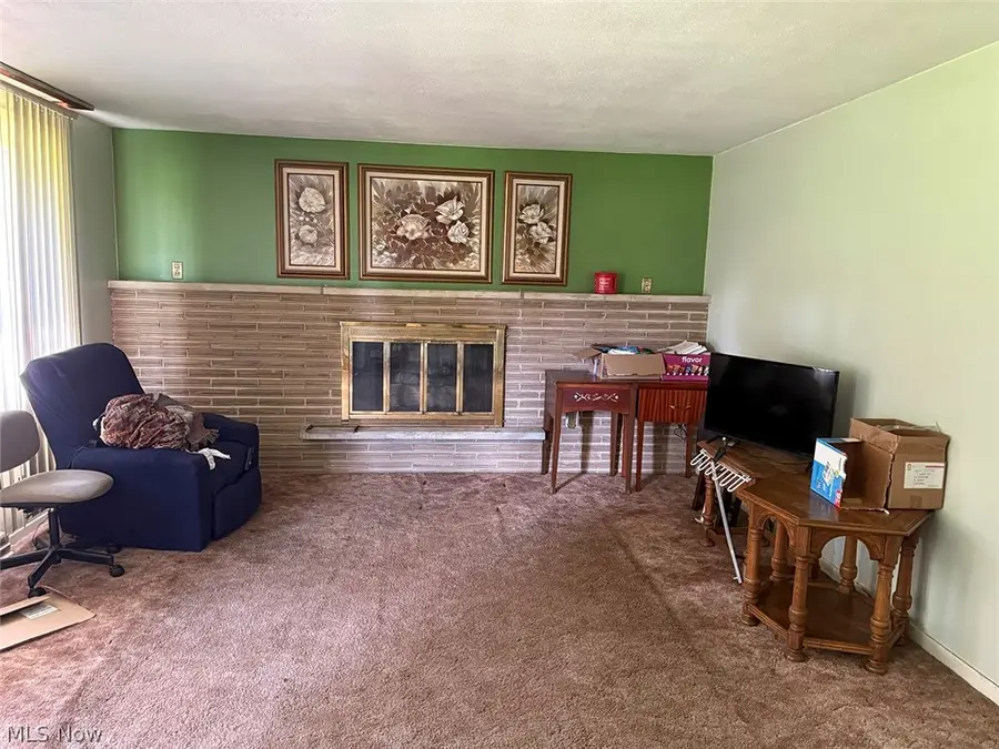 2625 Hyacinth Nw Drive, North Canton, OH 44720 - #2