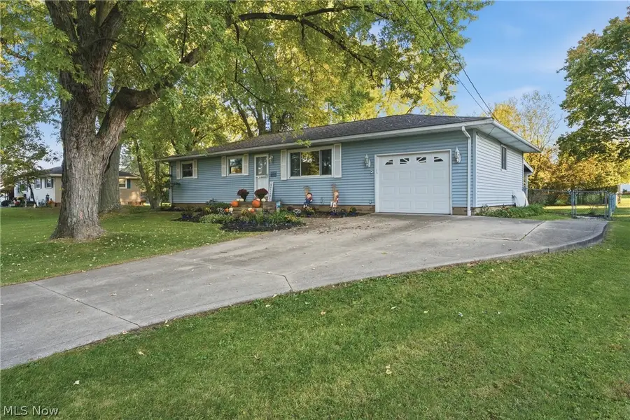 5094 Bob O Link Nw Street, North Canton, OH 44720 - #2
