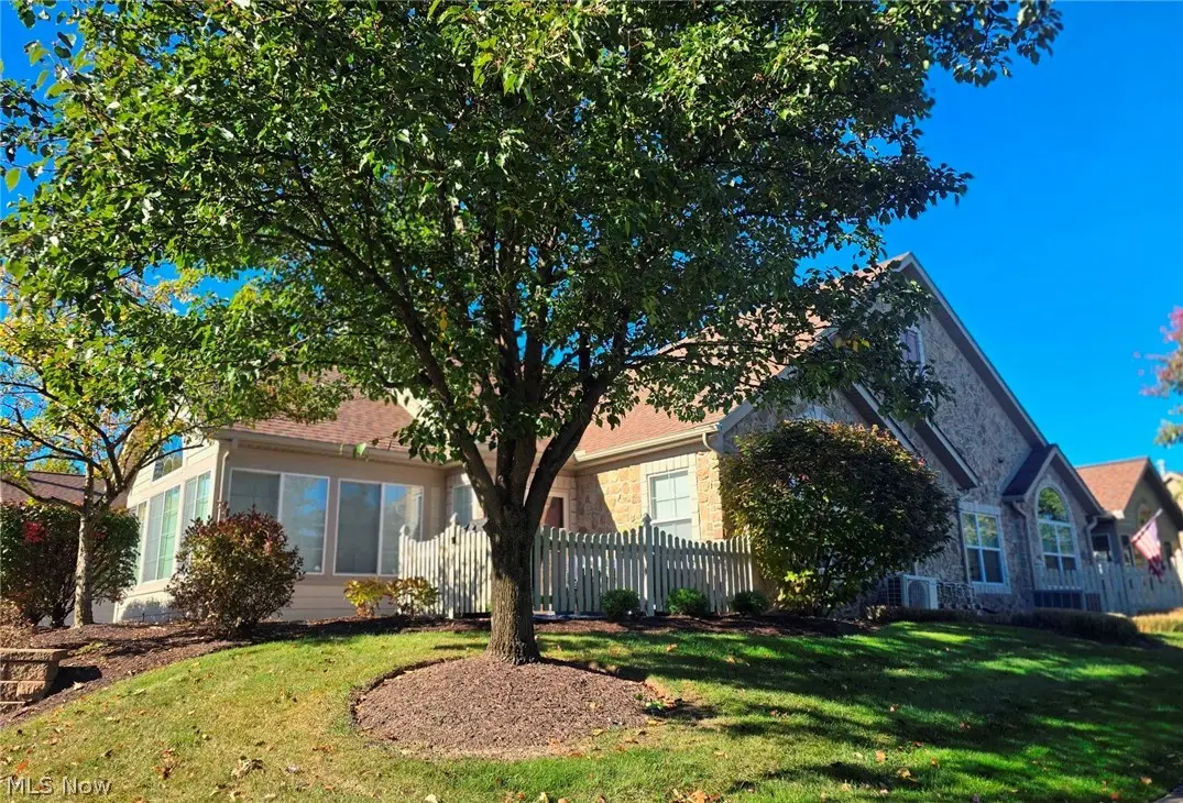 261 Arlington Drive, Aurora, OH 44202 - #1