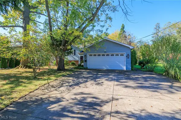 490 Bassett Road, Bay Village, OH 44140