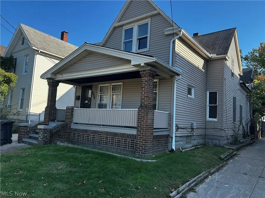 6404 Carl Avenue, Cleveland, OH 44103 - #2