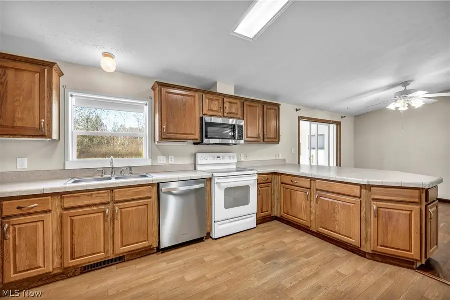 557 Chambers Road, Chardon, OH 44024 - #3