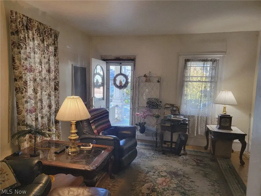 1033 Auburn Avenue, Cleveland, OH 44113 - #3