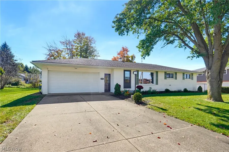 1526 Edmar Street, Louisville, OH 44641 - #2