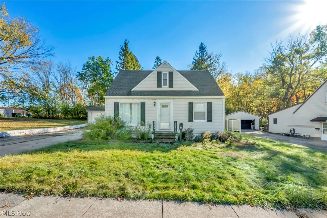 15 Edgewood Avenue, Bedford, OH 44146 - #1