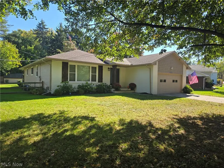 38902 Johnnycake Ridge Road, Willoughby, OH 44094 - #2