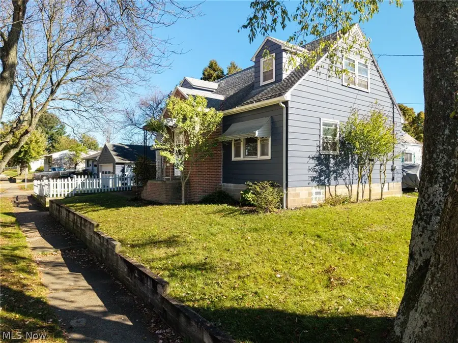 2875 Pikes Avenue, Akron, OH 44314 - #3