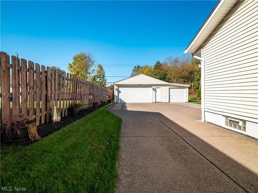 6402 Sandhurst Drive, Brook Park, OH 44142 - #3